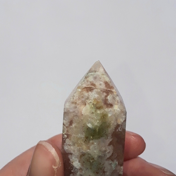 Flower Agate Tower *chipped tip* - Picture 5 of 5
